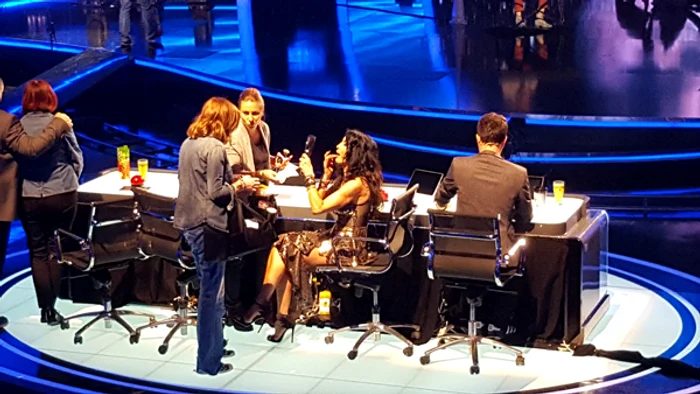 Mihaela Rădulescu are o armată de oameni care se ocupă de imaginea ei