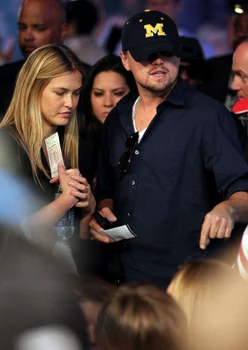 Cele mai sexy imagini cu Bar Refaeli  Cuminte, în aparițiile publice alături de Leonardo Di Caprio jpeg