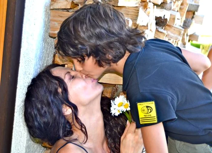 Ayan duce dorul buniculuiFoto: Facebook