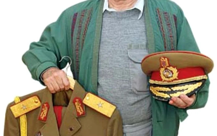 Generalul (r) Andrei Kemenici, fostul şef al Garnizoanei Târgovişte