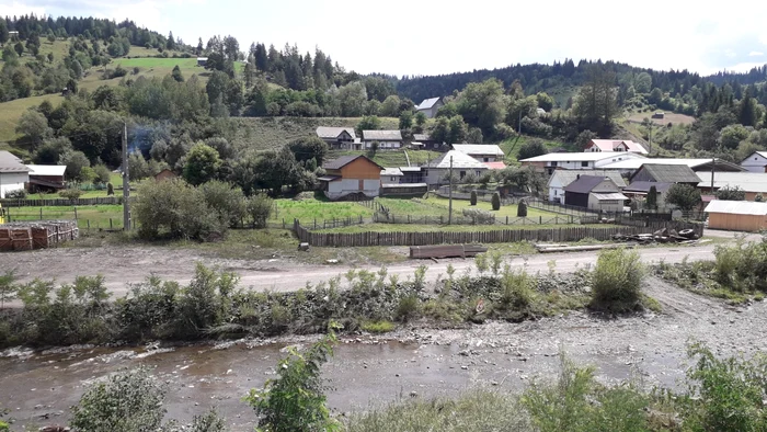 Bucovina, sat Găinești comuna Slatina