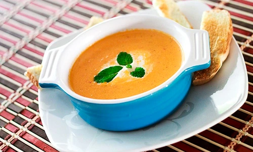Supa aromata de ceapa si paine cu usturoi jpeg