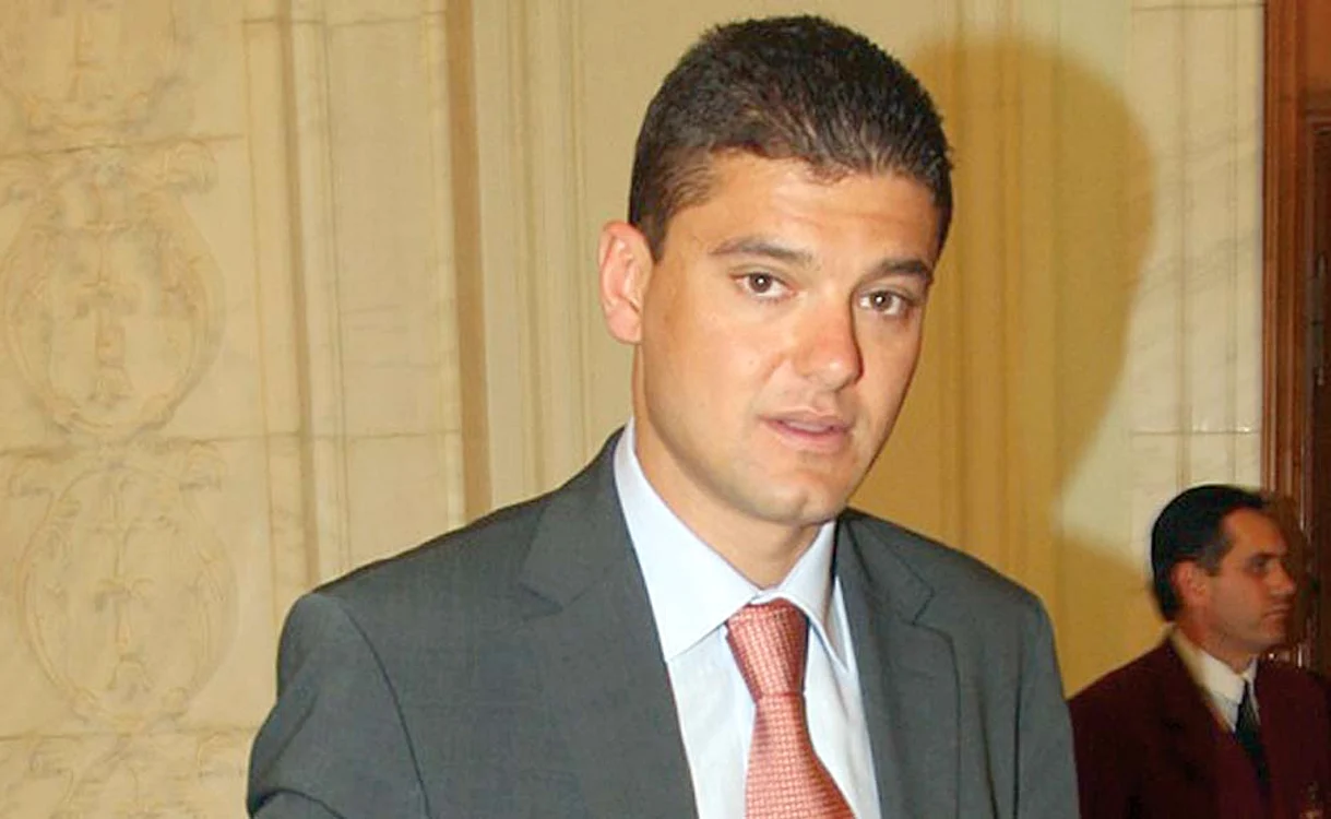 
    Cristian Boureanu  