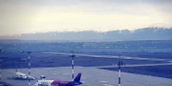 aeroport sibiu avion FOTO facebook.com/sbzairport