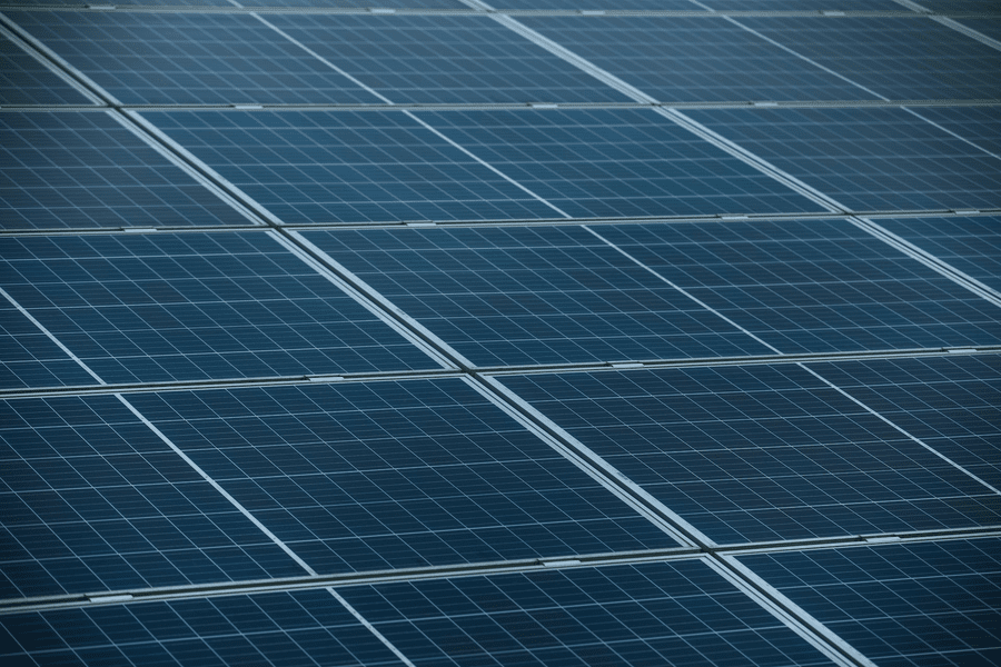 Avantajele energiei solare și folosirii unor panouri fotovoltaice