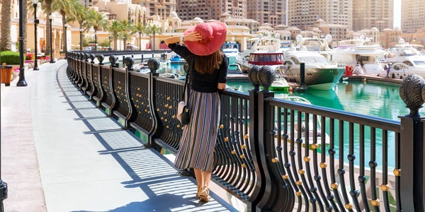 Turistă în Qatar FOTO Shutterstock 
