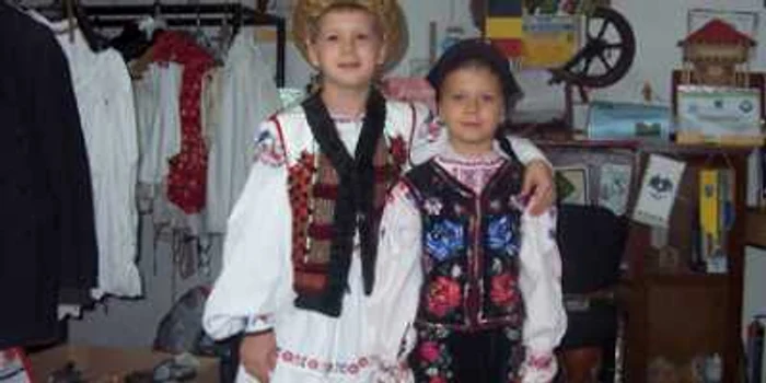 Oradea: PORTRET / Rebeca şi Alexandru Pop dansează de la vârste fragede