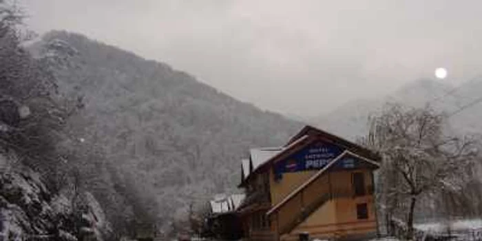 Localul de la Gura Lotrului unde au baut cei doi amici