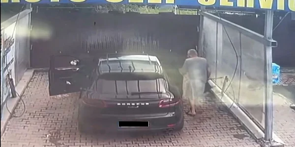 furt mop spalatorie sofer porsche