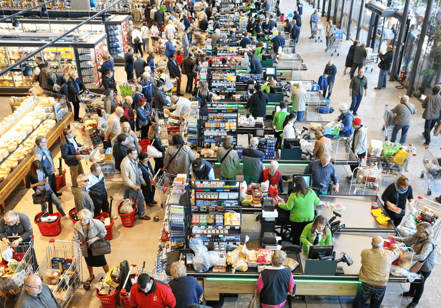 Ce salarii primesc angajații hipermarketurilor din România: Comparație între Carrefour, Kaufland, Auchan şi Cora