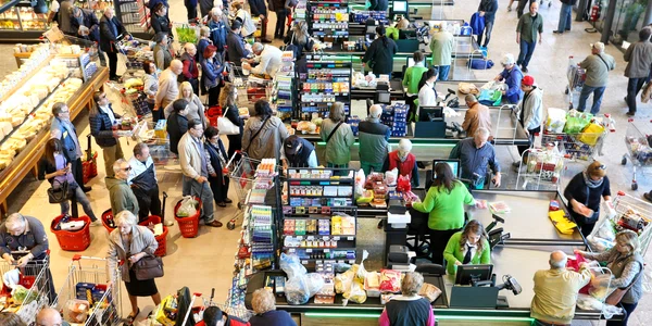 Supermarket, hipermarket, cumparaturi, casier, shopping, FOTO Shutterstock 