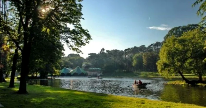 Podul suspendat din Parcul Nicolae Romanescu av fi reabilitat 