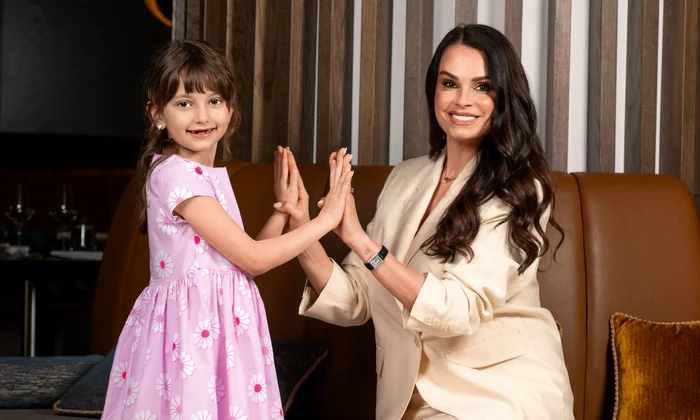 Anca Serea și Leah foto OK! Magazine DSC 2299 jpg