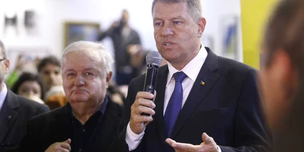 Lansare de carte Klaus Iohannis la Gaudeamus FOTO David Muntean