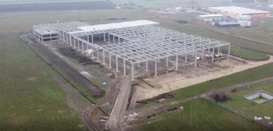 Construcţia fabricii de biciclete de la Timişoara