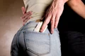 imbratisare furt hot shutterstock 1563736825 jpeg