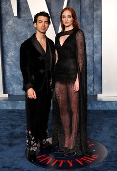 Joe Jonas și Sophie Turner divorțează