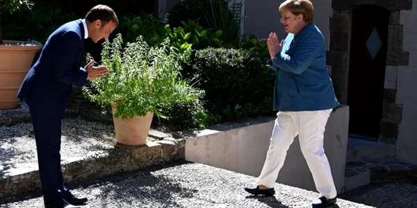 Merkel si Macron