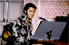 elvis jpeg