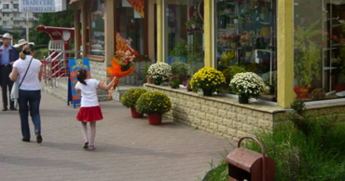 Suceava: Anul şcolar umple florăriile