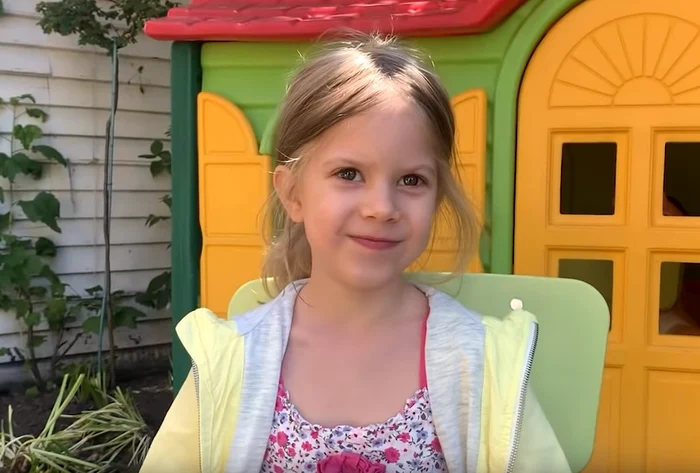 Sofia are 5 ani și jumătate și știe că va fi artistă ca tatăl Pavel și nașul Smiley