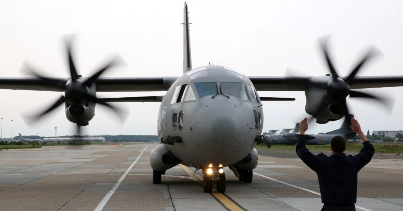Forţele Aeriene Române vor executa zboruri demonstrative cu C-27 J Spartan FOTO MApN