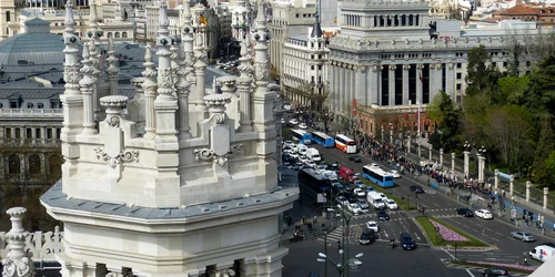 falco madrid 327979 1920 jpg