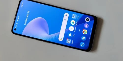 Smartphone Realme 9 4G FOTO Adrian Pogîngeanu