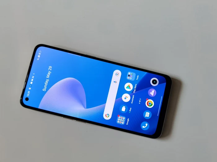 Realme 9 4G. FOTO Adrian Pogîngeanu