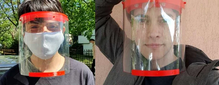 Liceeni pasionaţi de robotică alături de „îngerii în halate albe” - în imagine Andrei Dobrete şi Andrei Toma Foto Adevărul