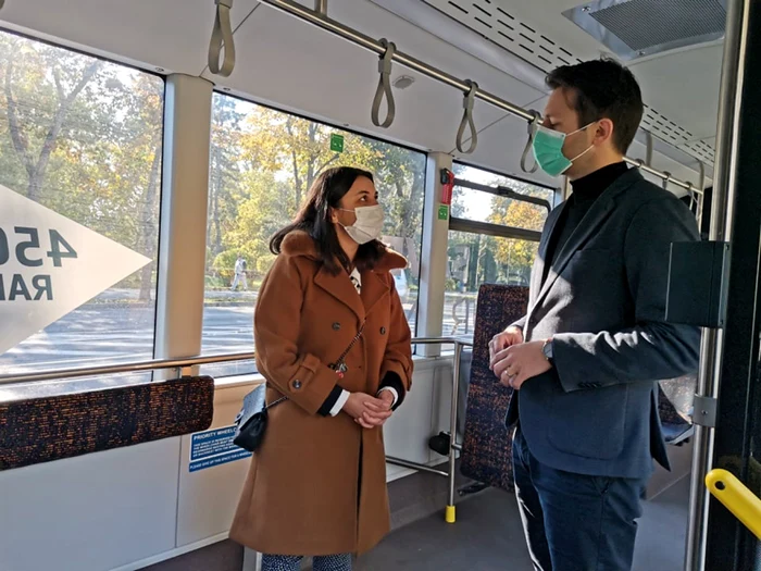 Turcii de la Karsan au prezentat la Timişoara unul din modelele lor de autobuz electric FOTO Ş.Both