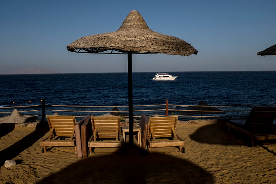 
    Stațiunea Sharm El Sheikh, din Egipt a ajuns azi un oraș fantomăFoto Getty  