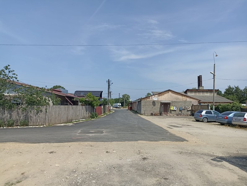 REPORTAJ | Alegeri locale 2024. Votant din cartierul ce nu a avut 40 de ani apă, canalizare și gaze: „Bag o bere și dup-aia votez”