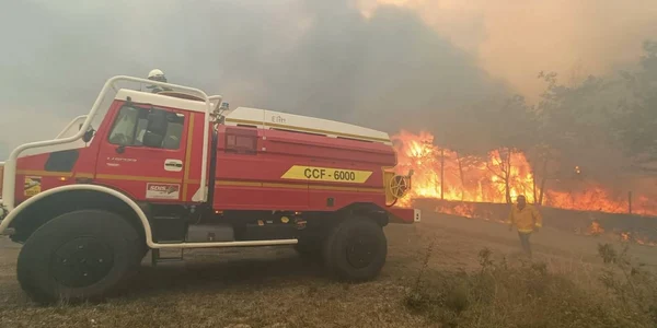 incendiu franta foto twitter Direcţia Generală pentru Securitate Civilă şi Managementul Crizelor