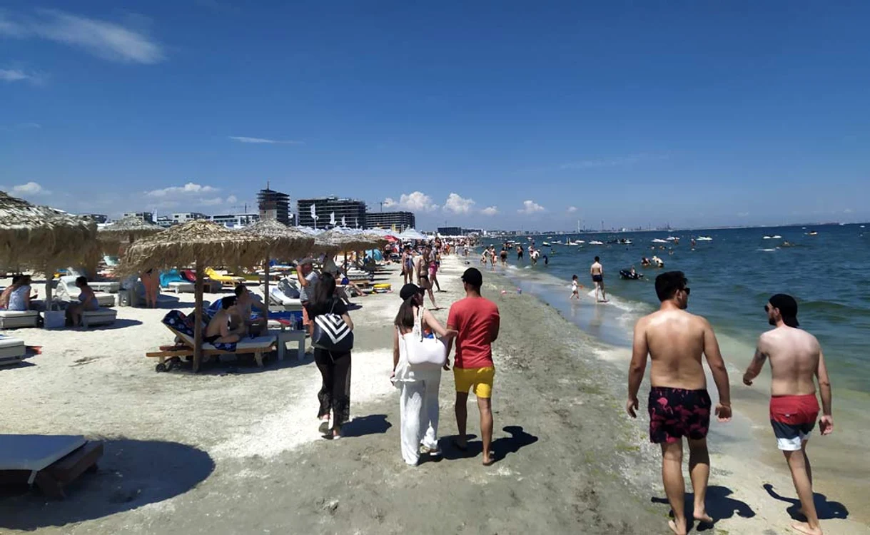 
    Litoralul s-a aglomerat deja, în ciuda preţurilor mari  