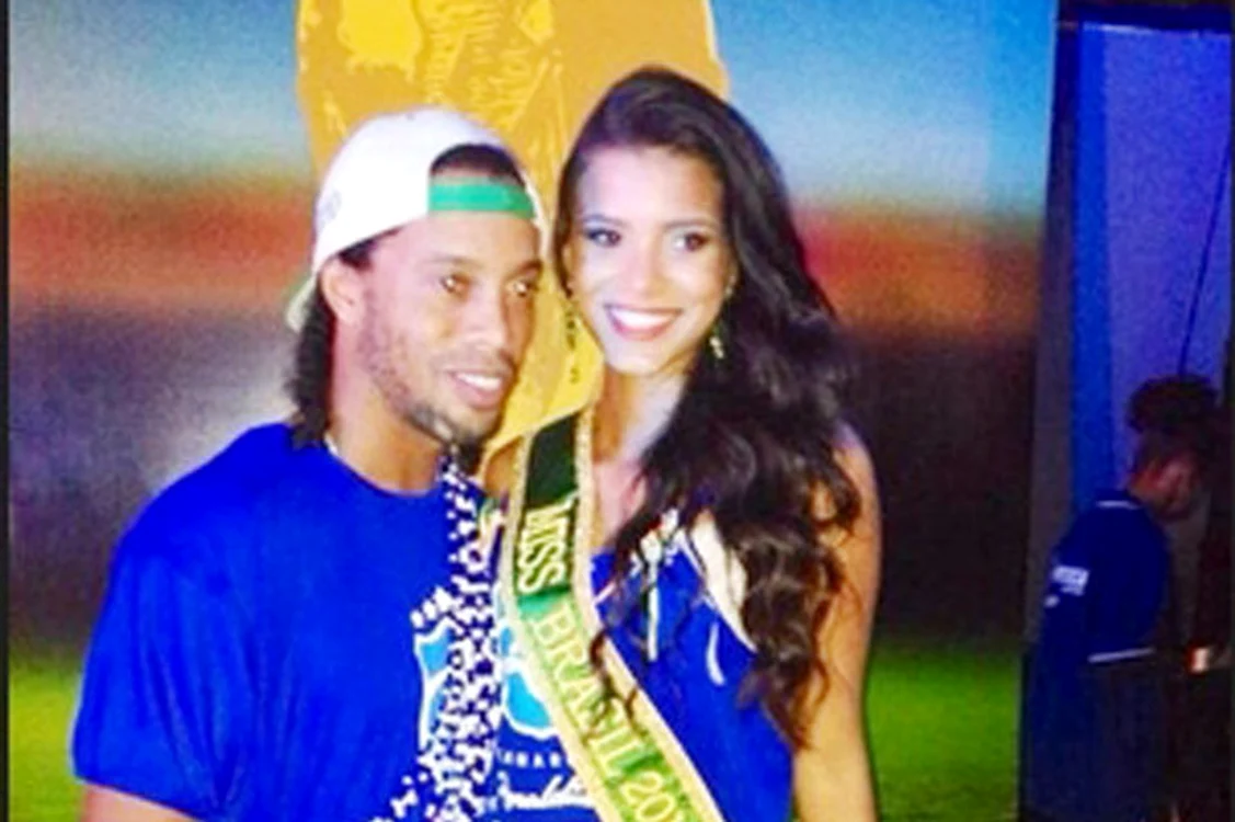 Ronaldinho şi Jakelyne