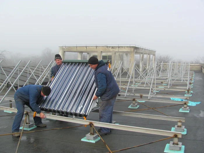 Mureşenii pot primi bani pentru montarea de panouri solare