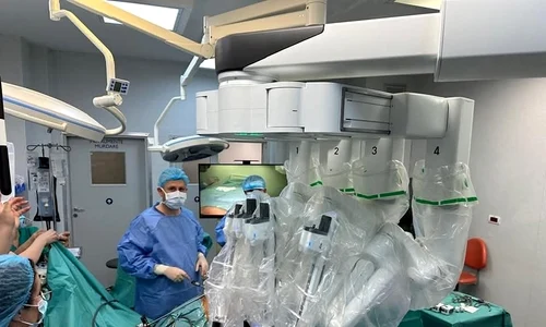 roboți chirurgicali jpg