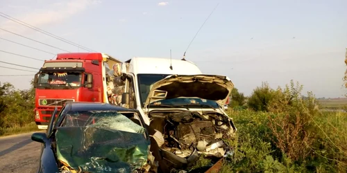 accident stoenesti