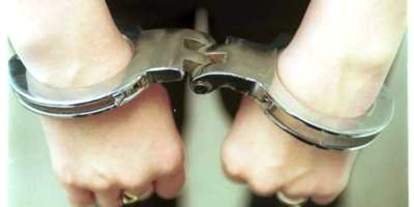 Femeia se află în arestul IPJ urmând a fi transferată la Penitenciar.