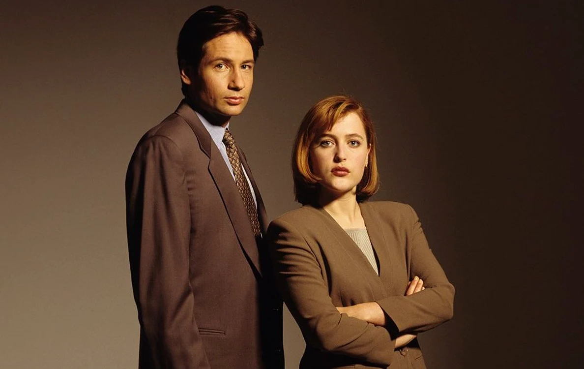
    Fox Mulder şi Dana Scully, din „Dosarele X“  