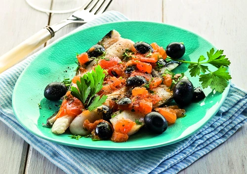 salata de cod cu rosii si masline jpeg