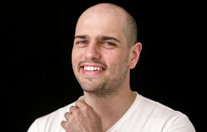 Matei Dima (Bromania) râde