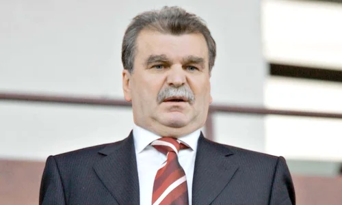 Dinu Gheorghe se pare că nu mai doreşte să continue cu formaţia din Giuleşti jpeg