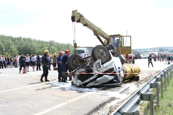 Accidentul a avut loc lângă Chişinău. Foto de Eduard Bâzgu