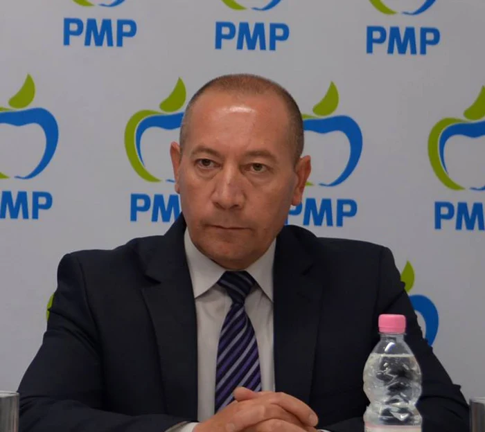 Gabriel Postolache, primarul comunei Ţifeşti
