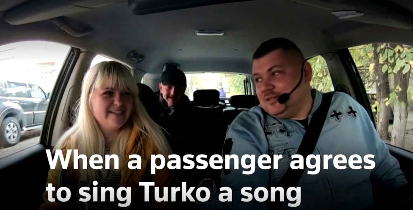 Curse gratuite cu taxiul pentru clienţii care acceptă să cânte pe parcursul călătoriei