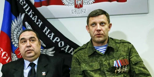 Liderii separatisti Igor Plotnitki (stanga) si Aleksandr Zaharcenko (dreapta) FOTO russia-insider.com