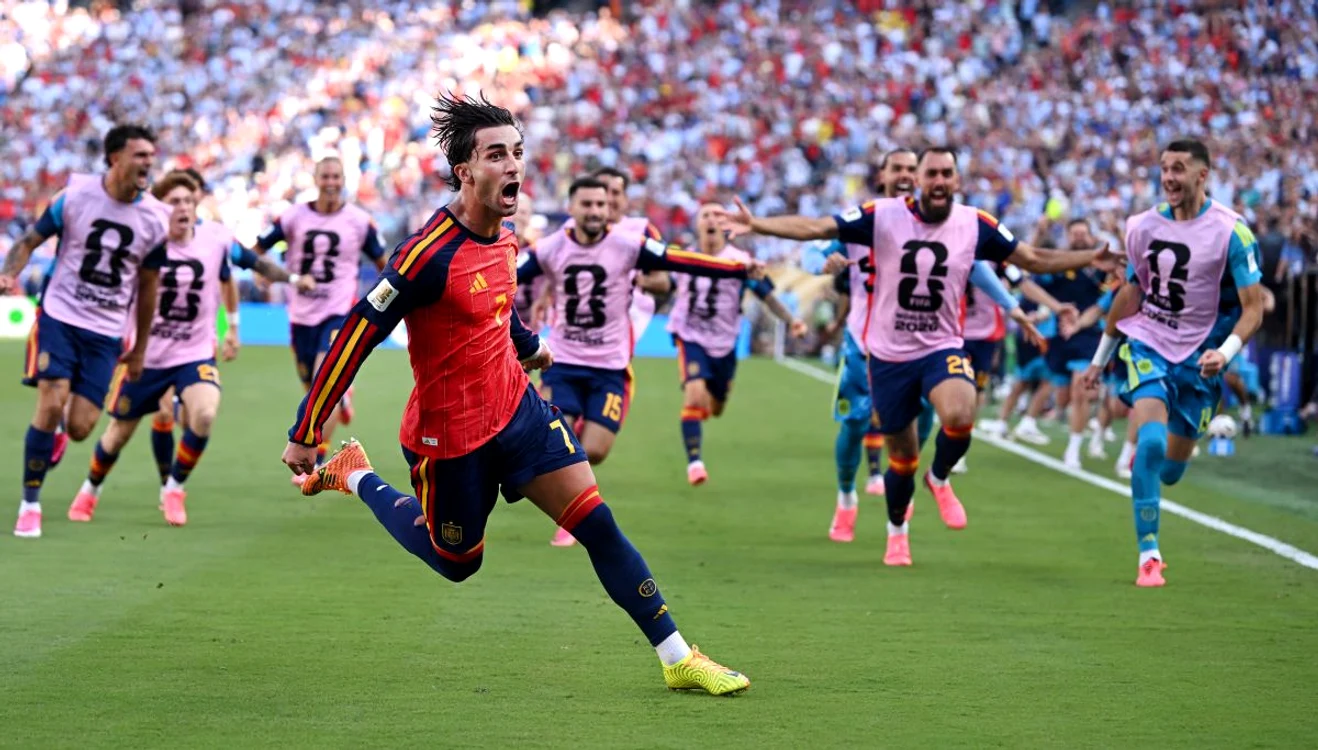 Ferran Torres și bucuria de după golul decisiv din finală (FOTO: Getty Images)