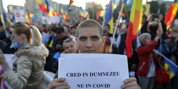 Proteste antivaccin în Bucureşti. FOTO Inquam Photos / Octav Ganea